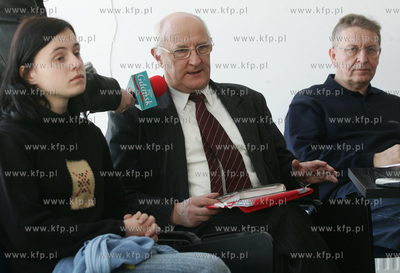 Konferencja prasowa w schronisku dla zwierzat w Gdansku...