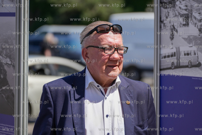 Plac między Katownią a Bramą wyżynno. Otwarcie...