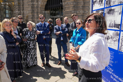 Plac między Katownią a Bramą wyżynno. Otwarcie...