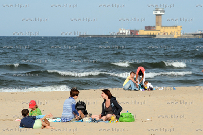 Gdansk, plaza miedzy Westerplatte a Portem Polnocnym...