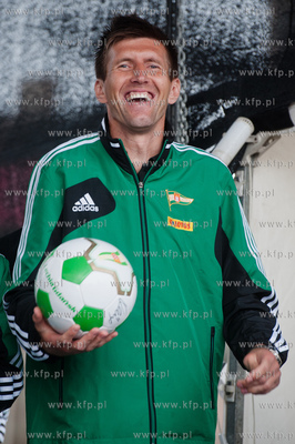 Gdansk. Scena na Targu Weglowym. Prezentacja druzyny...