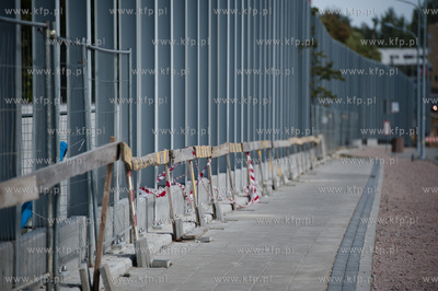 Gdansk. Wznowione po kilku miesiecznej przerwie, prace...