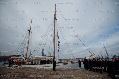 Gdansk. Stocznia Remontowa. Prezentacja zaglowca STS...