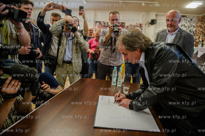 Gdansk. Historyczna sala BHP. Konferencja prasowa poprzedzajaca...