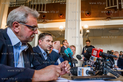 Gdansk. Konferencja prasowa Przewodniczacego Komisji...