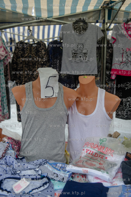 Gielda samochodowa w Pruszczu Gdanskim. Jedno z
najwiekszych...