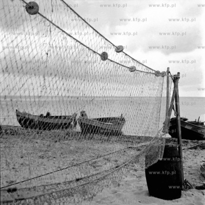Lodzie rybackie na plaży w Gdyni Orłowie. (lata60).
1965
0004891z
Fot....