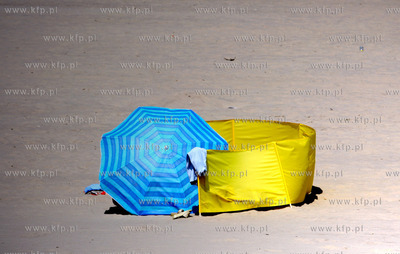 Swinoujscie. Wysoka temparatura sprzyjala plazowaniu....