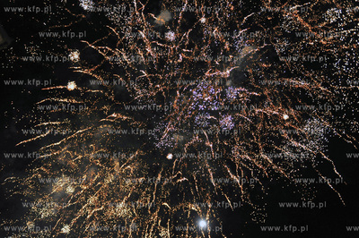 Sopot. Powitanie Nowego Roku na molo i Placu Przyjaciol...