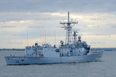 Fregata rakietowa typu Olivier Hazard Perry  ORP Gen....