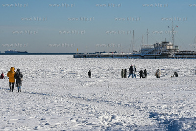 Sopot. Zimowa niedziela w Sopocie. 15.02.2026 fot....