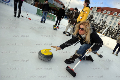 Sopot. W ostatni dzien slizgawni na molo, Sopot Curling...