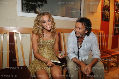 Sopot Hit Festival 2009. Nz Agnes rysuje usmiech do...