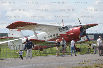 Lotnisko w Pruszczu Gdanskim w dniu 80 lecia Aeroklubu...