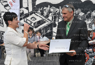 Jubileusz 50-lecia Szkoly Podstawowej nr 65 im. Alfa...