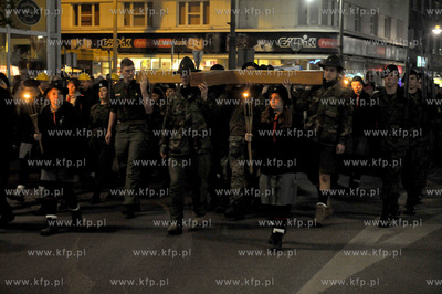 Droga Krzyzowa na ul. Swietojanskiej w Gdyni. 11.04.2014...