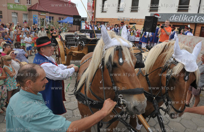 Chmielno. Kaszuby. Inscenizacja wesela kaszubskiego...