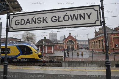 Gdansk, Dworzec Glowny PKP. Inauguracyjny, pierwszy...