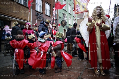 Orszak trzech kroli przeszedl ulicami Gdanska.
06.01.2012
fot....