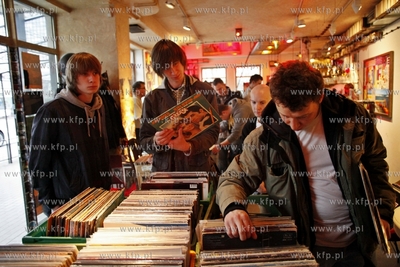 Sopot. Gielda plyt winylowych w Spoldzielni Literackiej.
19.04.2012
fot....