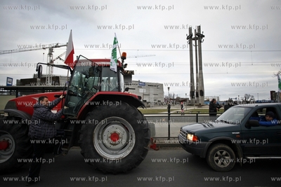 Protest pomorskich rolnikow w Gdansku pod haslem Aby...