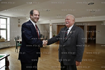 Gdansk. Biuro Lecha Walesy. Ambasador Wloch Riccardo...
