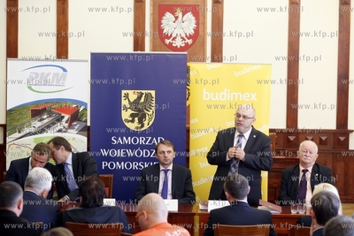 Gdansk. Urzad Marszalkowski.Podpisanie umowy na wybudowanie...