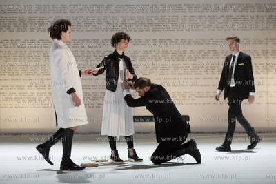 Teatr Wybrzeże. Scena Główna, Próba medialna spektaklu...