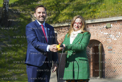 Na górze Gradowej, o godzinie 09.00 na maszt podniesiona...