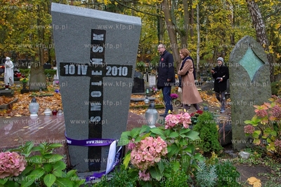 Gdańsk, Cmentarz Srebrzysko. Prezentacj projektu Znani-Niezapomniani....