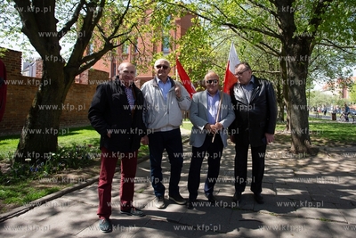 Gdańsk. Pierwszomajowy pochód  zorganizowany przez...