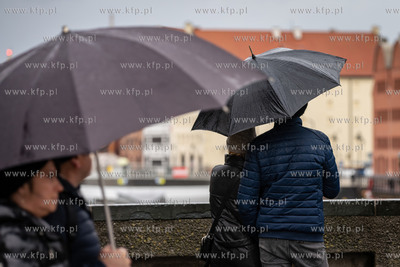 Deszczowy dzień w Gdańsku. 17.02.2022 / fot. Anna...