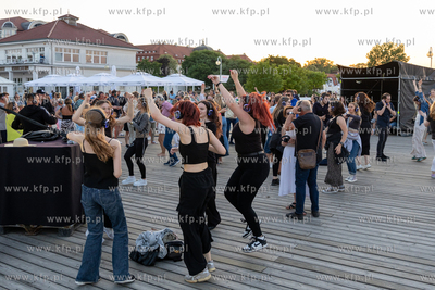 Sopot. Molo. Dni Kurortu w Sopocie. Nz. Silent disco....