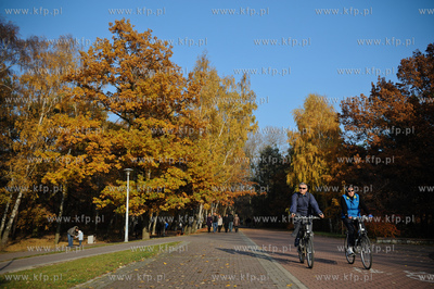Gdansk. Promenada spacerowa w Brzeznie
06.11.2011
fot....