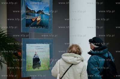 Gdansk. Galeria Przymorze. Wystawa zdjec fotografa...