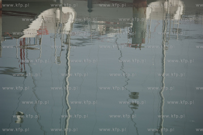 Gdynia. Mglista pogoda w porcie jachtowym. 
15.04.2012
fot....