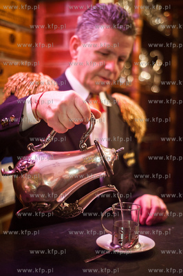 Restauracja Gdanska przy ul. Sw. Ducha. Barysta Waldemar...