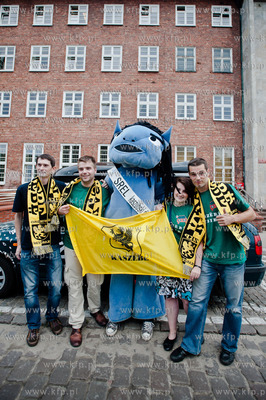 Gdansk. Parking przed Urzedem Marszalkowskim. Marszalek...