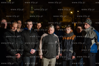 Gdansk. Plac Solidarnosci. Przedstawiciele Mlodziezowki...