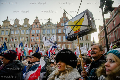 Gdansk. Manifestacja w obronie Wolnych Mediow zorganizowana...