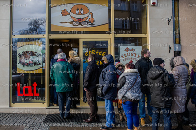 Tlusty czwartek w gdynskim Paczusiu - najbardziej obleganym...