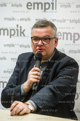 Gdansk. Galeria Baltycka. Spotkanie z  dziennikarzem,...