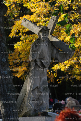 Cmenarz w Gdyni Cisowej. Swieto Zmarlch.
01.11.2006
fot....