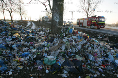 Kolbaskowo. Zachodniopomorskie. Na krajowej drodze...