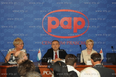 Gdynia reklamuje sie w Warszawie. Konferencja w Centrum...