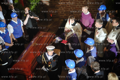 Pogrzeb pralata Henryka Jankowskiego w kosciele sw....