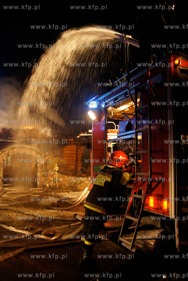 Pozar goralskiego domu na ulicy Warzywniczej w Wejherowie,...
