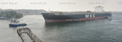 Do gdynskiego portu wplyna kontenerowiec MSC Asya -...