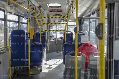 Gdynia. W zwiazku z pandemia koronowirusa COVID-19...