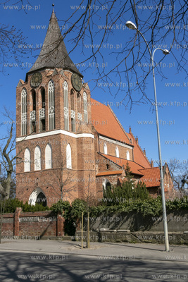 Gotycki kościół Podwyższenia Krzyża Świętego...